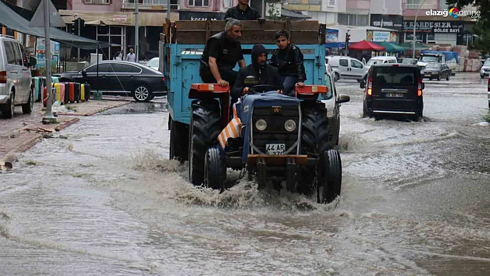 Malatya'da sağanak yağış hayatı olumsuz etkiledi