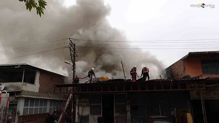 Malatya'da sanayi sitesindeki yangın kontrol altına alındı