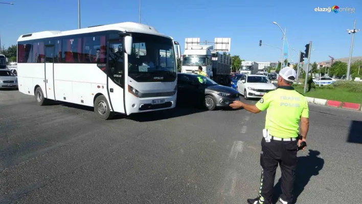 Malatya'da trafiği felç eden kaza: 3 yaralı