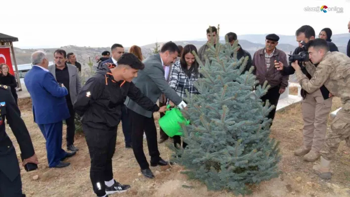 Meclisin ilk dönem milletvekili Diyap Ağa kabri başında anıldı