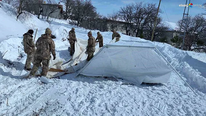 Mehmetçik deprem bölgesinde çalışmalarını sürdürüyor