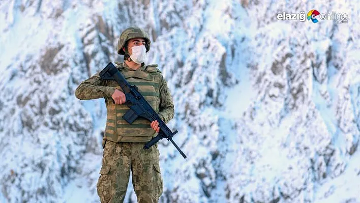 Mehmetçik, yeni yıla vatan için elleri tetikte giriyor