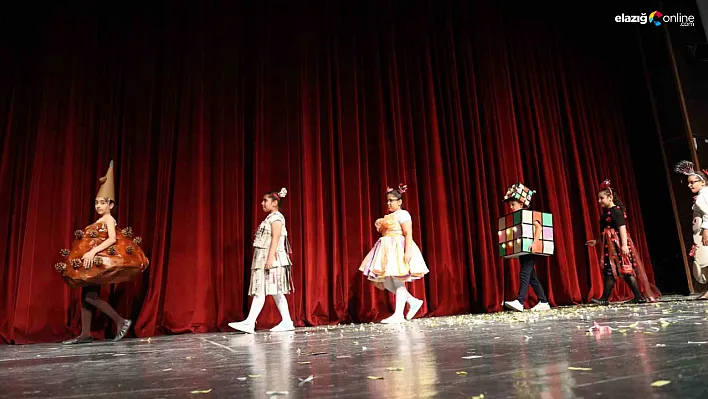 Kartonla Moda, Pet Şişeyle Stil! Elazığ'da Minik Yüreklerden Geri Dönüşüm Defilesi!