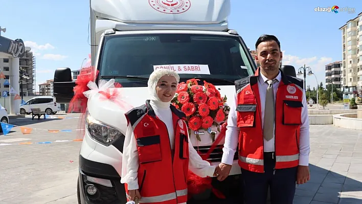 Mobil Sosyal Hizmet Aracı gelin arabası oldu