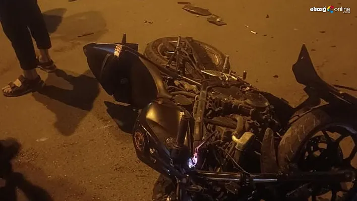 Motosiklet ile otomobil çarpıştı: 1 yaralı