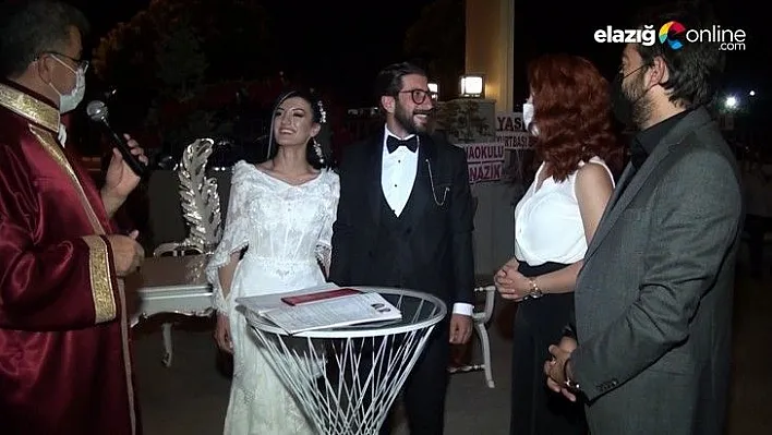 Nikah memurunun yemek, alışveriş esprisi herkesi güldürdü