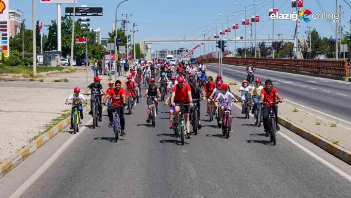 Öğrenciler 'Temiz Diyarbakır' için pedal çevirdi