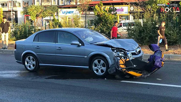 Otomobilin çarptığı motorlu kurye ağır yaralandı