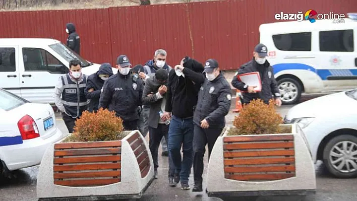 Elazığ Polisinden 4 hırsıza suçüstü!