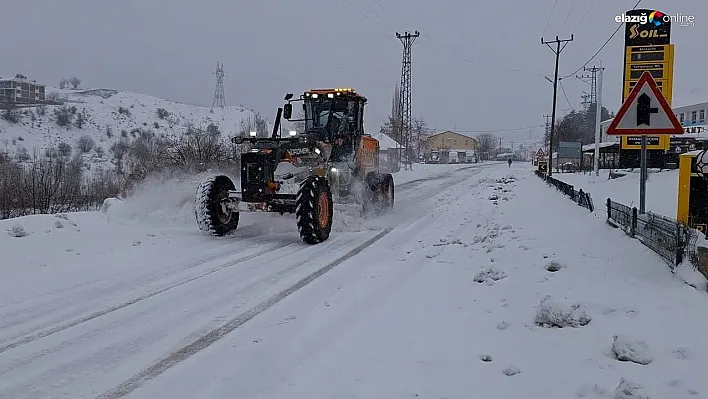 Pülümür'de taşımalı eğitime kar engeli