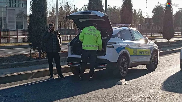 Diyarbakır'da Feci Kaza: Otomobil Ters Döndü, Mucize Kurtuluş!