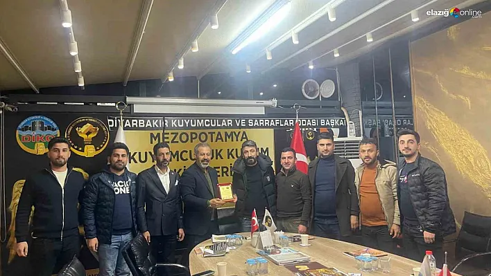 Sahte altın tespit eden kuyumcuya plaket