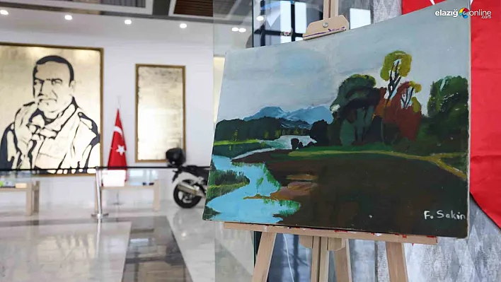 Şehit Sekin'in ablası ile birlikte yaptığı sergiye yoğun ilgi
