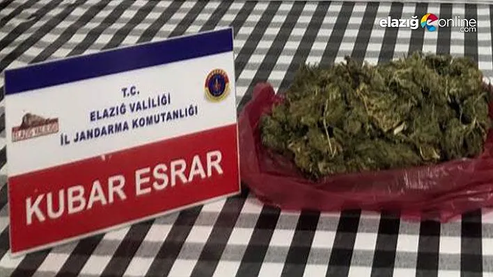 Şüpheli araçtan 250 gram kubar esrar çıktı