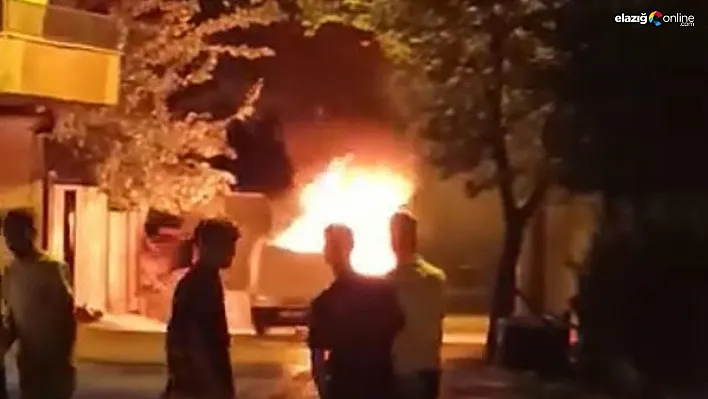 Tofaş alev topuna döndü, vatandaşlar yangını film izler gibi izledi