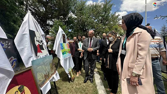 Hastaların el emeği göz nuru eserleri sergilendi