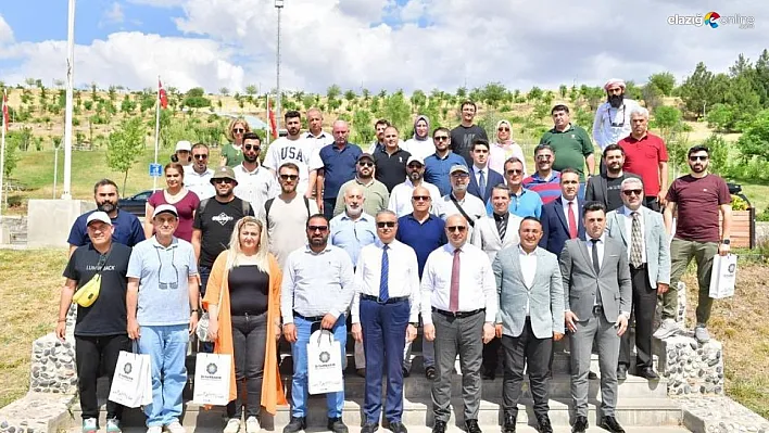 Turist rehberleri Diyarbakır'ın tarihi yerlerini gezdi