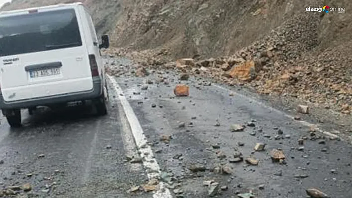 Elazığ'da Yağış Sonrası Palu-Beyhan Yoluna Kayalar Düştü: Ekipler Seferber Oldu!
