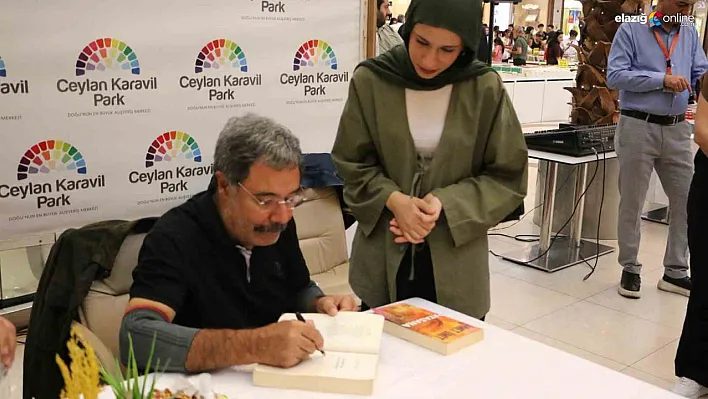 Yazar Ahmet Ümit, Diyarbakır'da okurlarıyla imza gününde buluştu