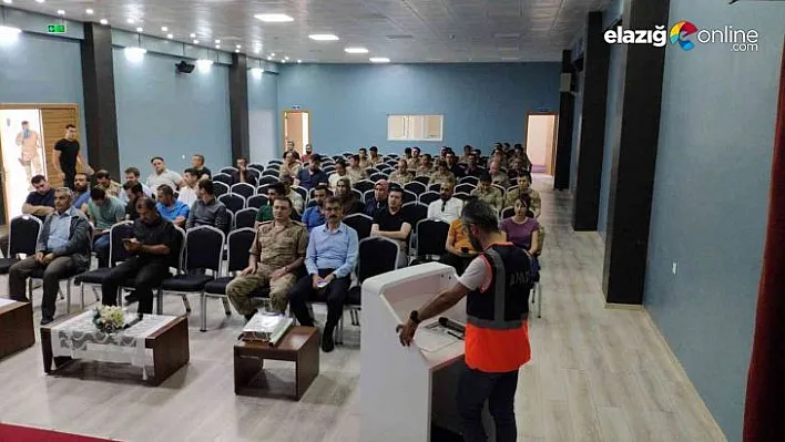 Yedisu'da 'Afet Farkındalık Eğitimi' verildi