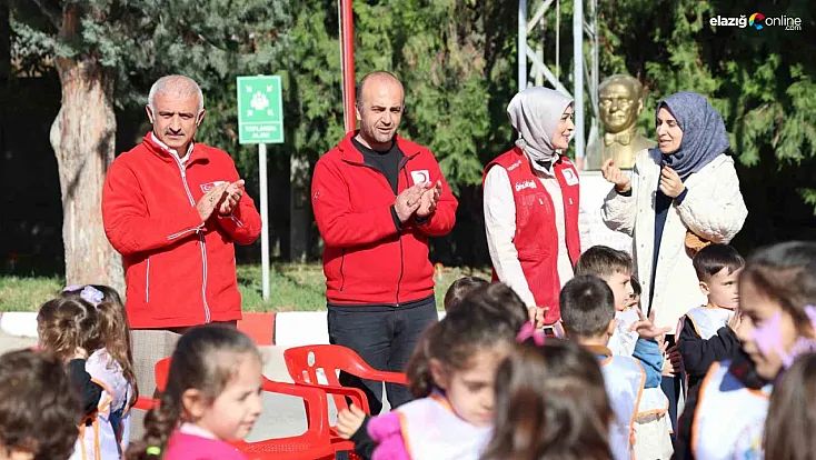 Türk Kızılay Elazığ Şubesi’nden Anlamlı Etkinlik: Geleceğin Kızılaycıları Yetişiyor!