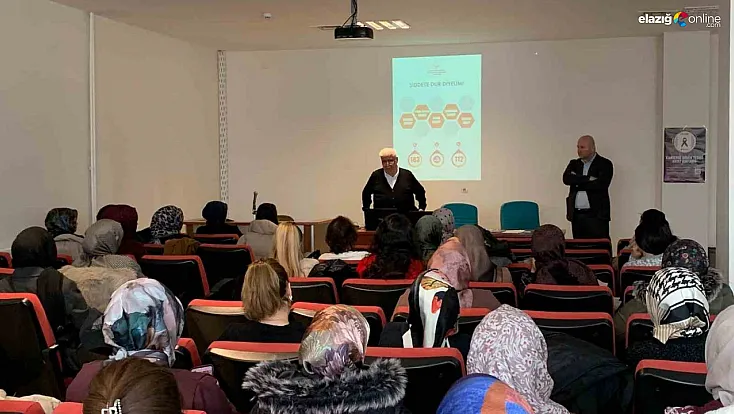 Elazığ'da sağlıkçılara kritik eğitim: Aşı kararlılığı sahada artırılacak!