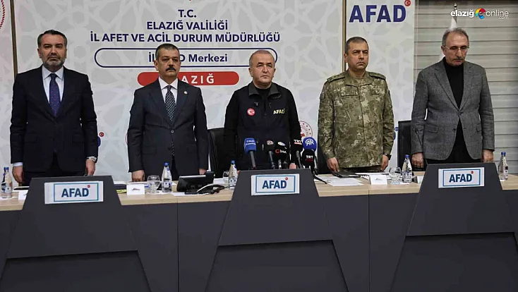 Elazığ protokolü ve vatandaşlar 6 Şubat depremi için tek yürek oldu