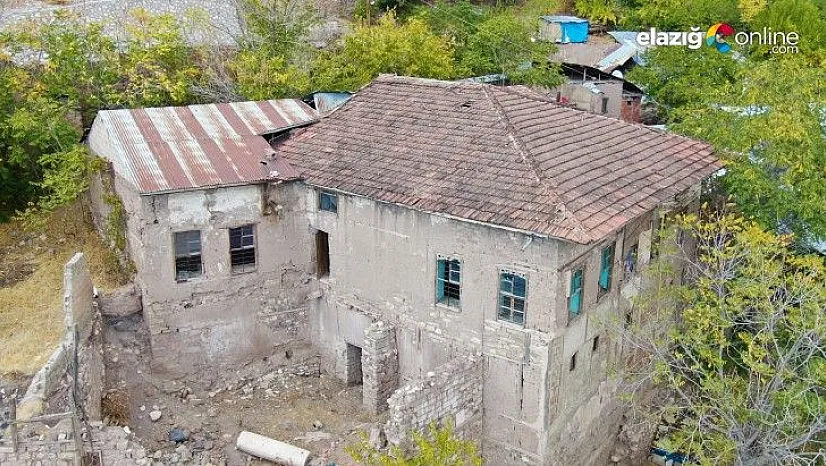 3 asırlık Faik Bey Konağı restore edilerek turizme kazandırılmayı bekliyor