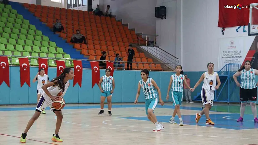 192 Genç Sporcu Elazığ'da Final Biletini Kapmak İçin Mücadele Ediyor!