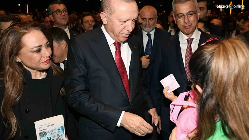 Prof. Dr. Aysun Bay'dan Cumhurbaşkanı Erdoğan'a Anlamlı Hediye