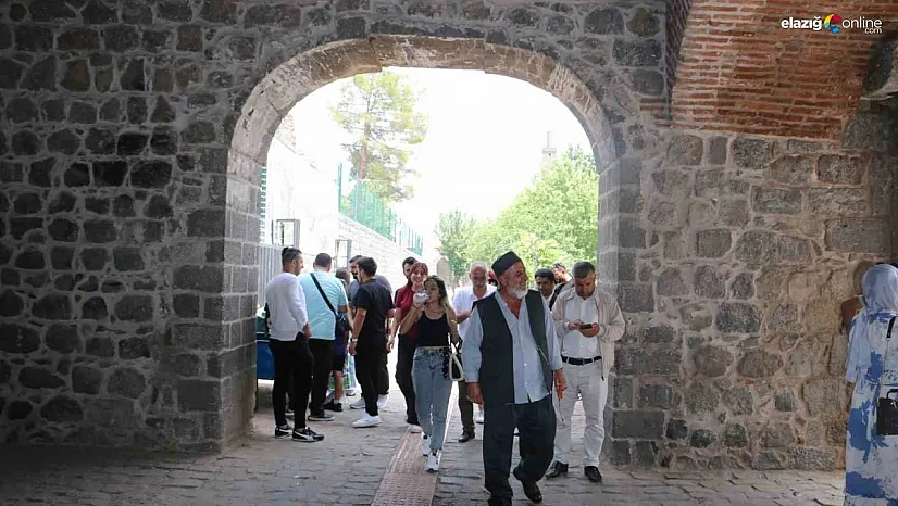 Diyarbakır'ın turistik mekanlarında bayram yoğunluğu