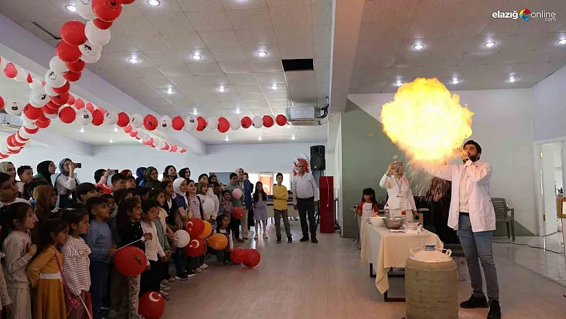 23 Nisan'da Elazığ Bilim Merkezi'nde Bilim Şöleni: Çocuklar Hem Eğlendi Hem Öğrendi!