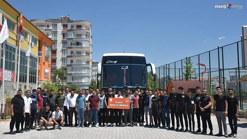 'Anadoluyuz Biz Projesi' kapsamında 40 genç Rize'ye gitti