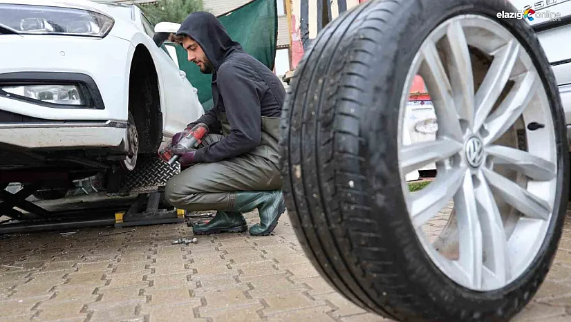 Kış Lastiği Zorunluluğu Başladı! Elazığ'daki Lastikçilerde Uzun Kuyruklar Oluştu!