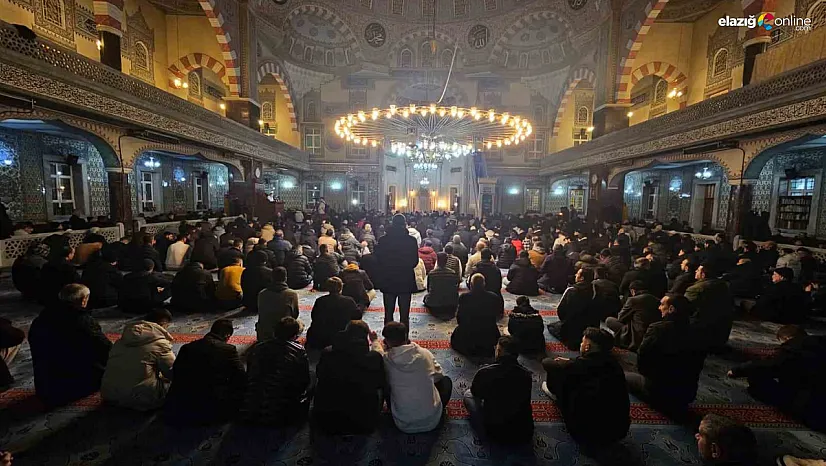 Dualar Filistin ve İslam alemi içindi: Elazığ kandil gecesinde tek yürek oldu