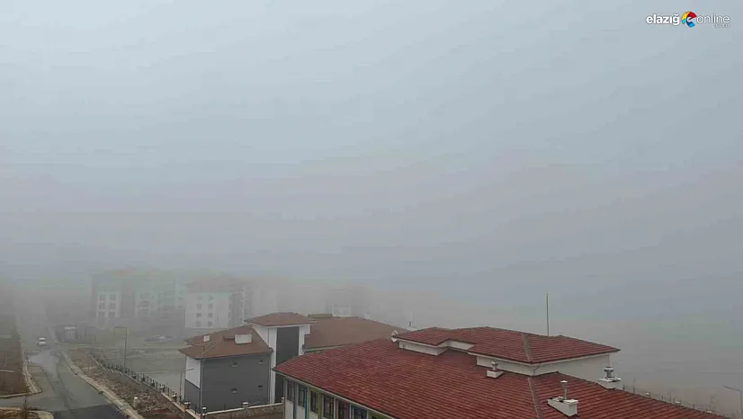 Elazığ'da sis etkisini sürdürüyor