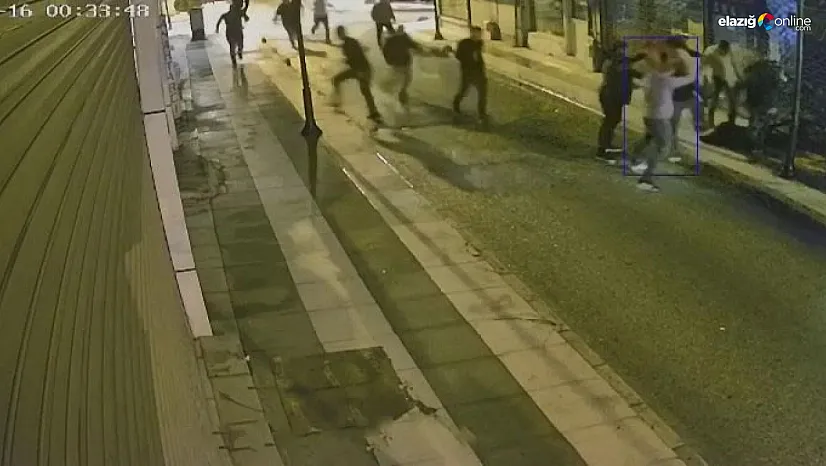 Elazığ'da Sokak Ortasında Linç Gibi Saldırı! 10 Kişilik Grup Şahsı Darp Etti!