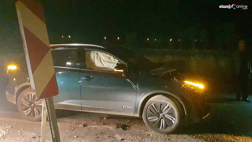 Palu'da Trafik Kazası! 2 Yaralı