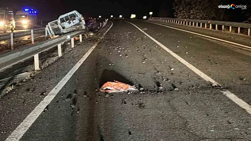 Elazığ'da İl Özel İdaresi aracı kaza yaptı: 4 personel yaralandı