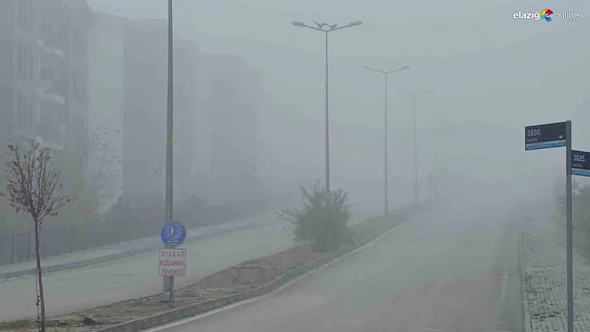 Elazığ'da yoğun sis sürücüleri zorladı: görüş mesafesi yer yer 5 metreye düştü