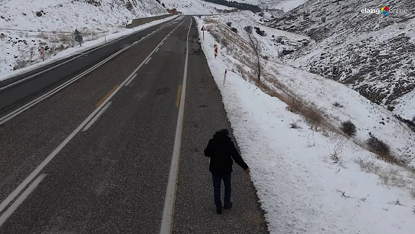 Keban'da ayaz keskin, gönüller sıcak: Kuşların 'buğday sofrası' kuruldu