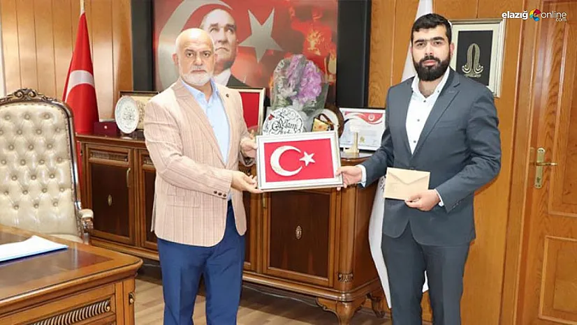 O yarışmada Elazığlı Müezzin Yusuf Türk birinci oldu
