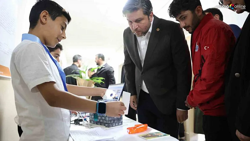 Elazığ'da TÜBİTAK 4006 Bilim Fuarı: Öğrencilerden Yenilikçi Projeler!