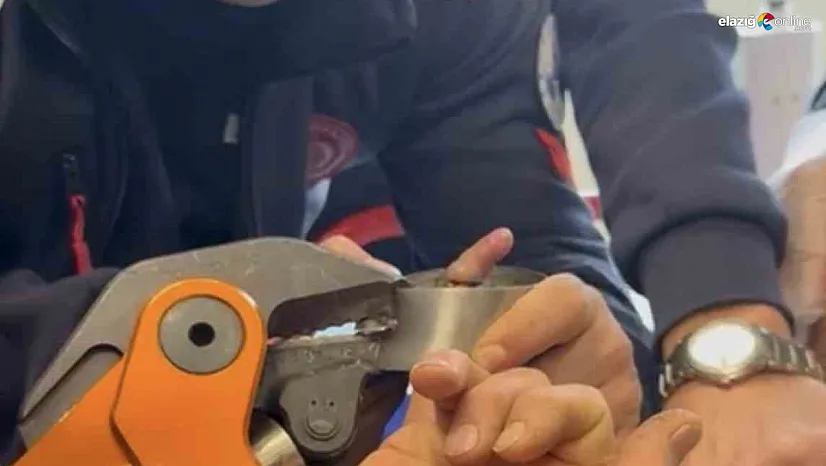 Parmağı metal küllüğe sıkışan bebek için itfaiye seferber oldu