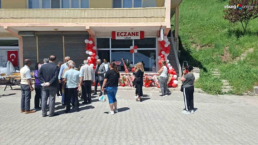 Pülümür'de 18 yıl aradan sonra eczane açıldı