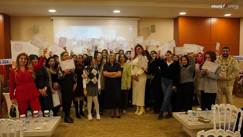 Işıklar altında kusursuz görünüm: Elazığ'da sinema makyajı eğitimi