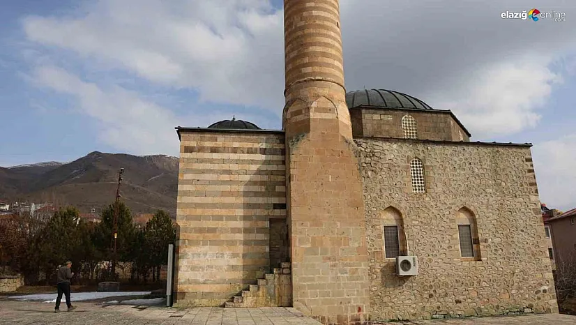 Keban Barajı'ndan Kurtarıldı, 55 Yıldır Ayakta: Sungur Bey Camii'nin Efsanevi Yolculuğu!