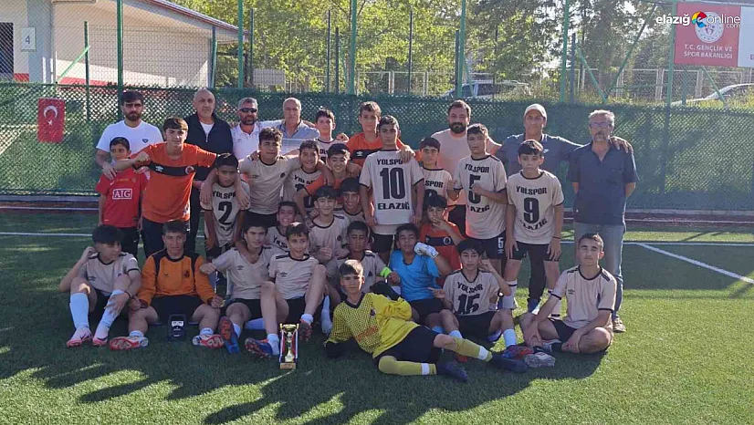 Elazığ Yolspor, U13 Ligi'nde Şampiyonluk Kupasını Kaldırdı!