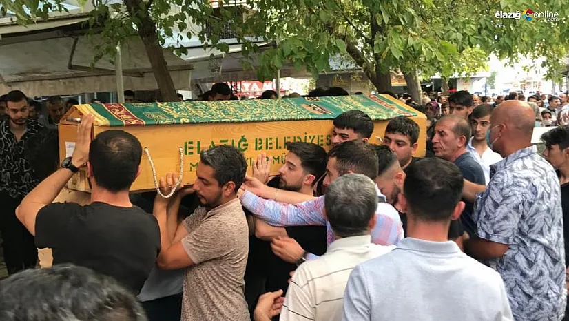 Arıca ailesinin acı günü! Baba, oğul ve amca son yolculuklarına uğurlandı
