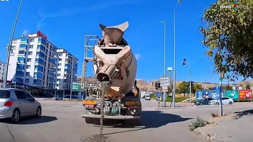 Beton Mikseri Elazığ'da Caddeyi Çimento ile Kapladı: O Anlar Kamerada!